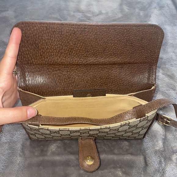 🤎Vintage GUCCI Crossbody🤎 - Picture 4 of 8